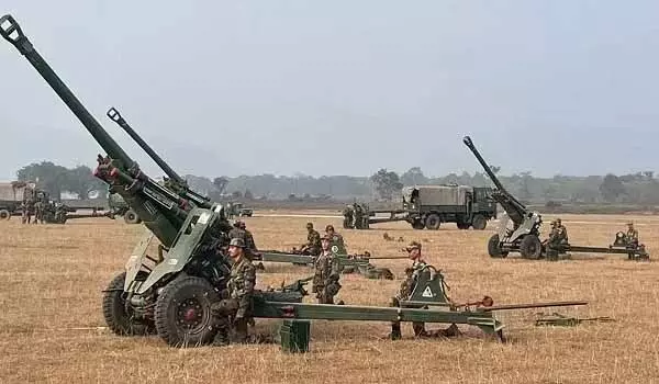 भारत की तीनों सेनाएं करने जा रही अब तक का सबसे बड़ा संयुक्त युद्धाभ्यास, 10 नवंबर तक पश्चिमी सीमा पर रहेगा एक्शन मोड भारत की तीनों सेनाएं करने जा रही अब तक का सबसे बड़ा संयुक्त युद्धाभ्यास, 10 नवंबर तक पश्चिमी सीमा पर रहेगा एक्शन मोड