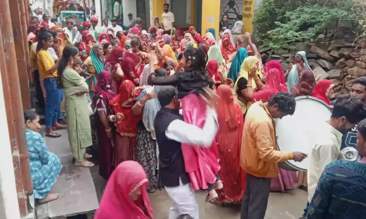 भगवानपुरा डूबा भक्ति की लहर में - - कही रामलीला तो कही प्रभातफेरियो का संगम तो कही विशाल भजन संध्या