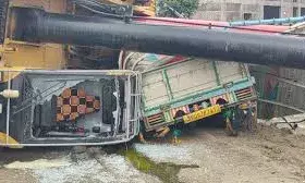 पीथमपुर में निर्माणाधीन रेलवे ब्रिज पर बड़ा हादसा, क्रेन पलटने से दो की मौत