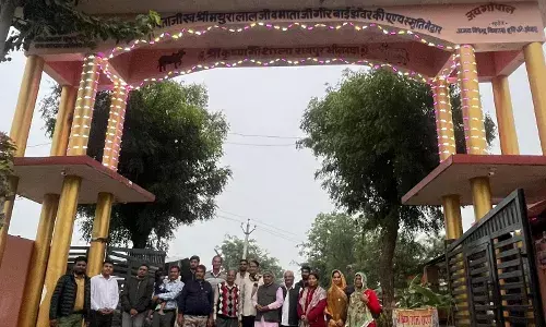 गायों को खिलाई लापसी, सेवा करने का लिया संकल्प गोपाष्टमी पर्व हर्षोल्लास से मनाया गायों को खिलाई लापसी, सेवा करने का लिया संकल्प गोपाष्टमी पर्व हर्षोल्लास से मनाया