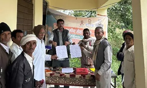 ग्रामीण सेवा शिविर में सुलझा वर्षों पुराना विवाद, परिवार में लौटी सद्भावना और खुशियां