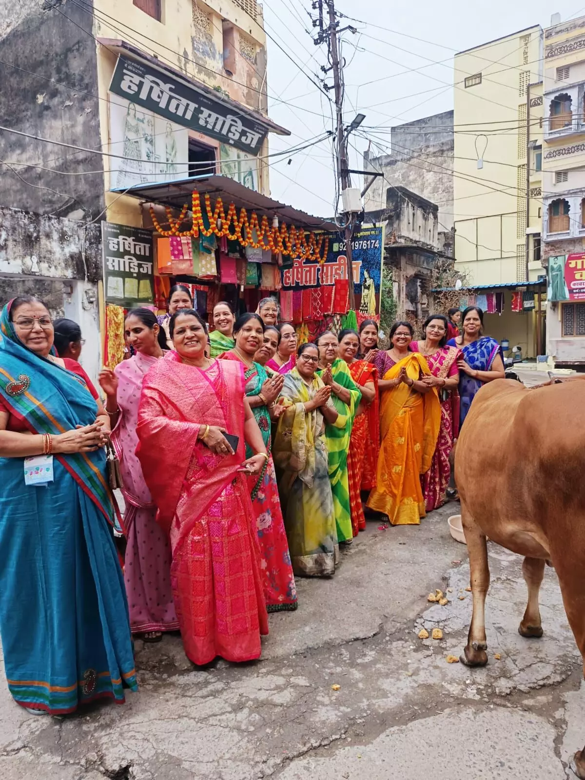 गोपाष्टमी पर राधे-राधे महिला मंडल ने गौपूजन कर मनाया उत्सव