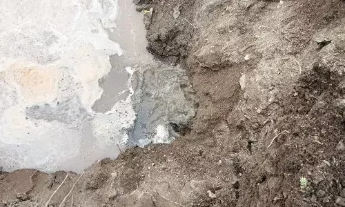 पाइप लाइन टूटने से एक बार फिर पेयजल सप्लाई डगमगाई