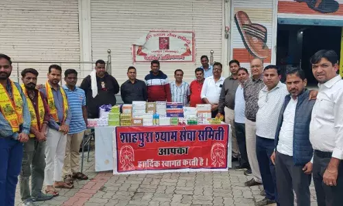 श्याम सेवा समिति ने जीवरक्षणम टीम को उपलब्ध कराईं दवाइयां, 55 हजार रुपए का सहयोग