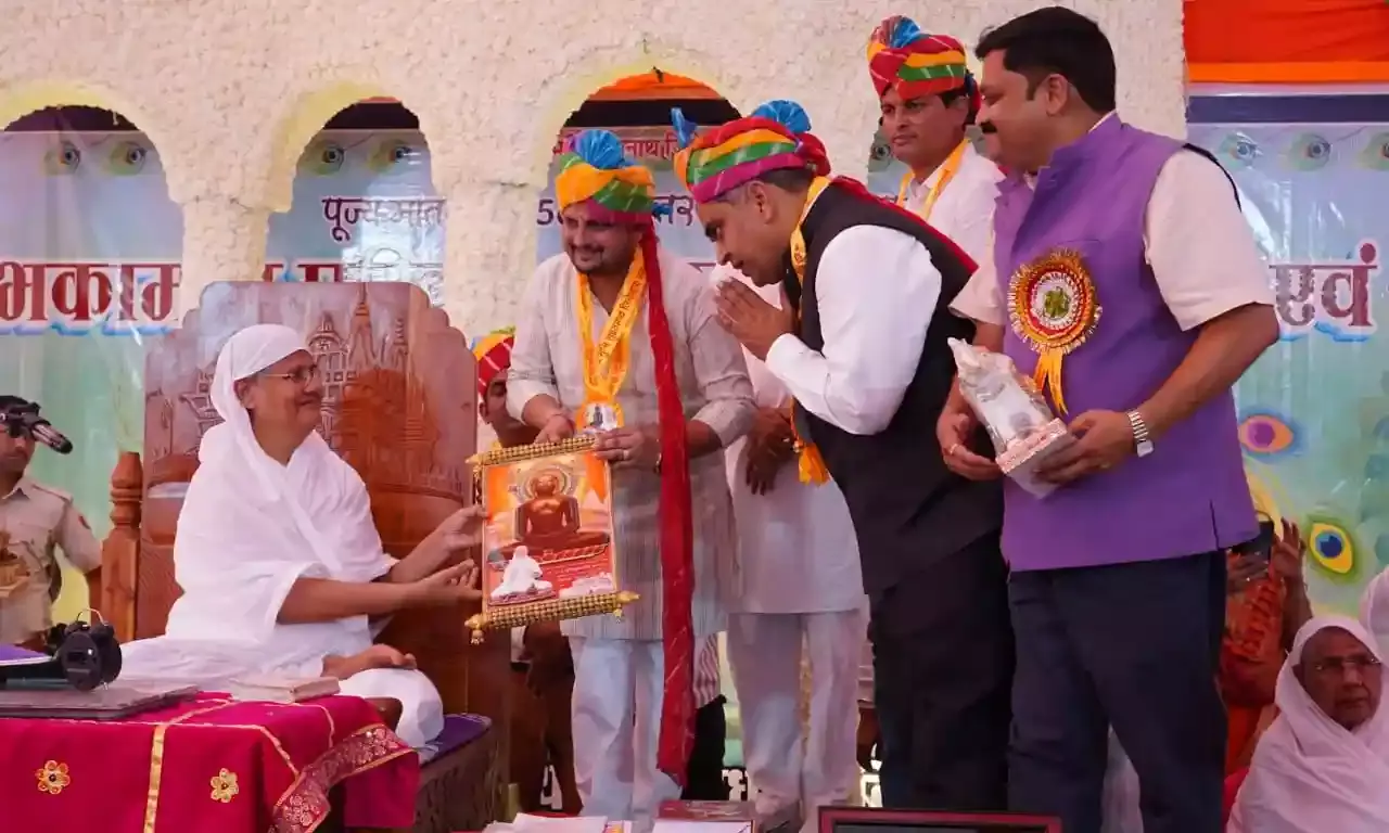 गुरु माँ आर्यिका स्वस्तिभूषण माता का 56वां अवतरण दिवस धूमधाम से मनाया