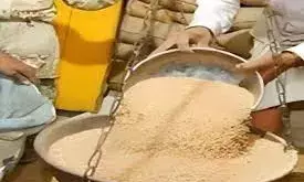 भीलवाड़ा में खाद्य सुरक्षा योजना के अपात्र लाभार्थियों पर कार्रवाई, 30.57 रुपये प्रति किलो की दर से होगी वसूली भीलवाड़ा में खाद्य सुरक्षा योजना के अपात्र लाभार्थियों पर कार्रवाई, 30.57 रुपये प्रति किलो की दर से होगी वसूली