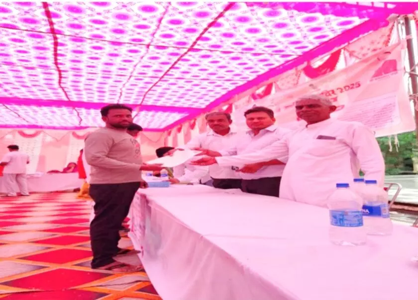 चित्तौड़गढ़, रामकरण और सुरेशचन्द्र को मिला पुश्तैनी भूमि का पट्टा