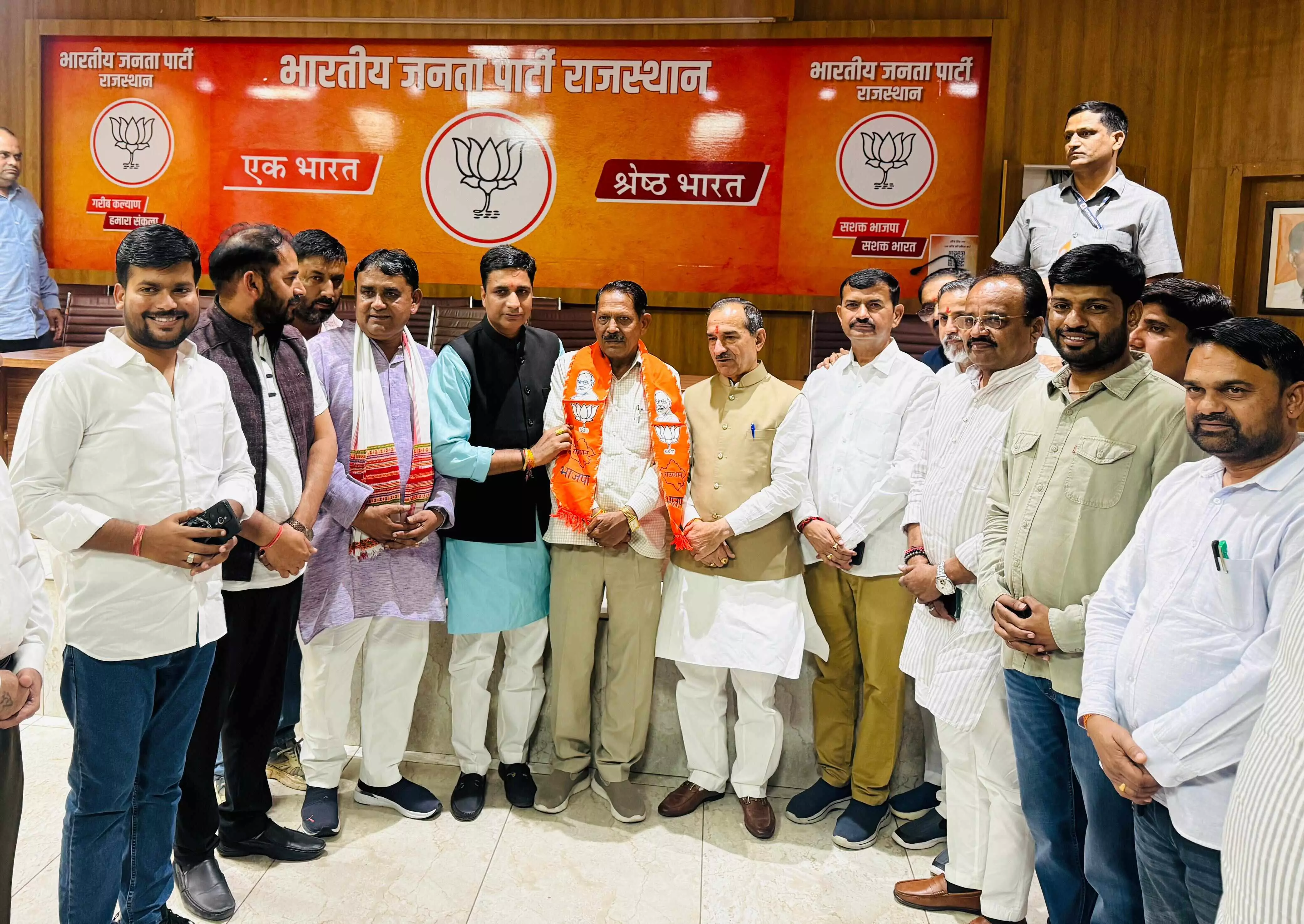 हुरड़ा पंचायत समिति के प्रधान राठौड़ हुए भाजपा में शामिल