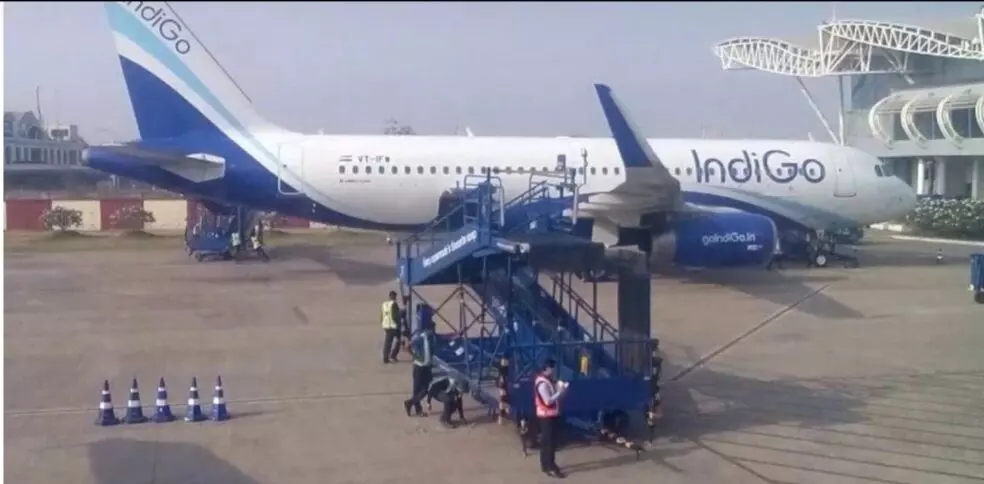 रायपुर एयरपोर्ट पर इंडिगो फ्लाइट की इमरजेंसी लैंडिंग, यात्री की मौत