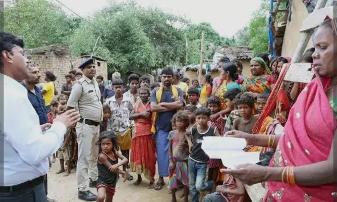 “भीलवाड़ा में मतदाता सूची पुनरीक्षण शुरू: बीएलओ घर-घर जाकर भरवाएंगे गणना प्रपत्र”