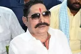 बिहार चुनाव में अपराध और राजनीति का गठजोड़, जेल से मैदान में कई उम्मीदवार