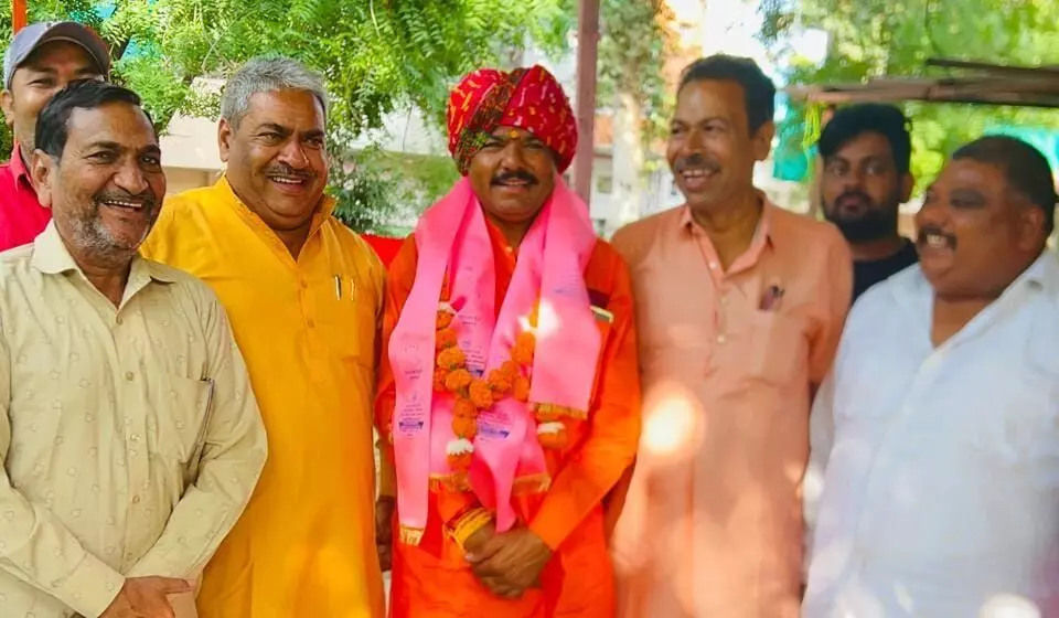 अंता उपचुनाव में माली ने मोरपाल सुमन के पक्ष में की बैठके और जनसंपर्क अंता उपचुनाव में माली ने मोरपाल सुमन के पक्ष में की बैठके और जनसंपर्क