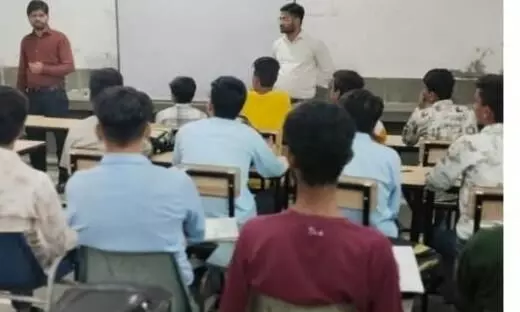 सीरत सराय में वक्फ संपत्तियों को ‘उम्मीद पोर्टल’ पर अपलोड करने का कार्य जारी सीरत सराय में वक्फ संपत्तियों को ‘उम्मीद पोर्टल’ पर अपलोड करने का कार्य जारी