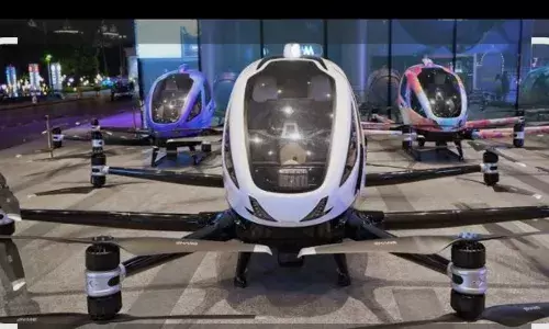 टेस्ला को पछाड़ा,  चीन ने बनाई उड़ने वाली कार; पांच हजार खरीददार  मिले