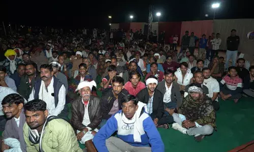 धानेश्वर धाम में अखिल भारतीय हास्य कवि सम्मेलन: कवियों ने हास्य, श्रृंगार और ओज से किया श्रोताओं को मंत्रमुग्ध