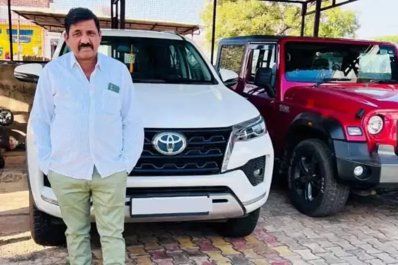 कार चलाते पूर्व सरपंच की हार्टअटैक से मौत कार चलाते पूर्व सरपंच की हार्टअटैक से मौत