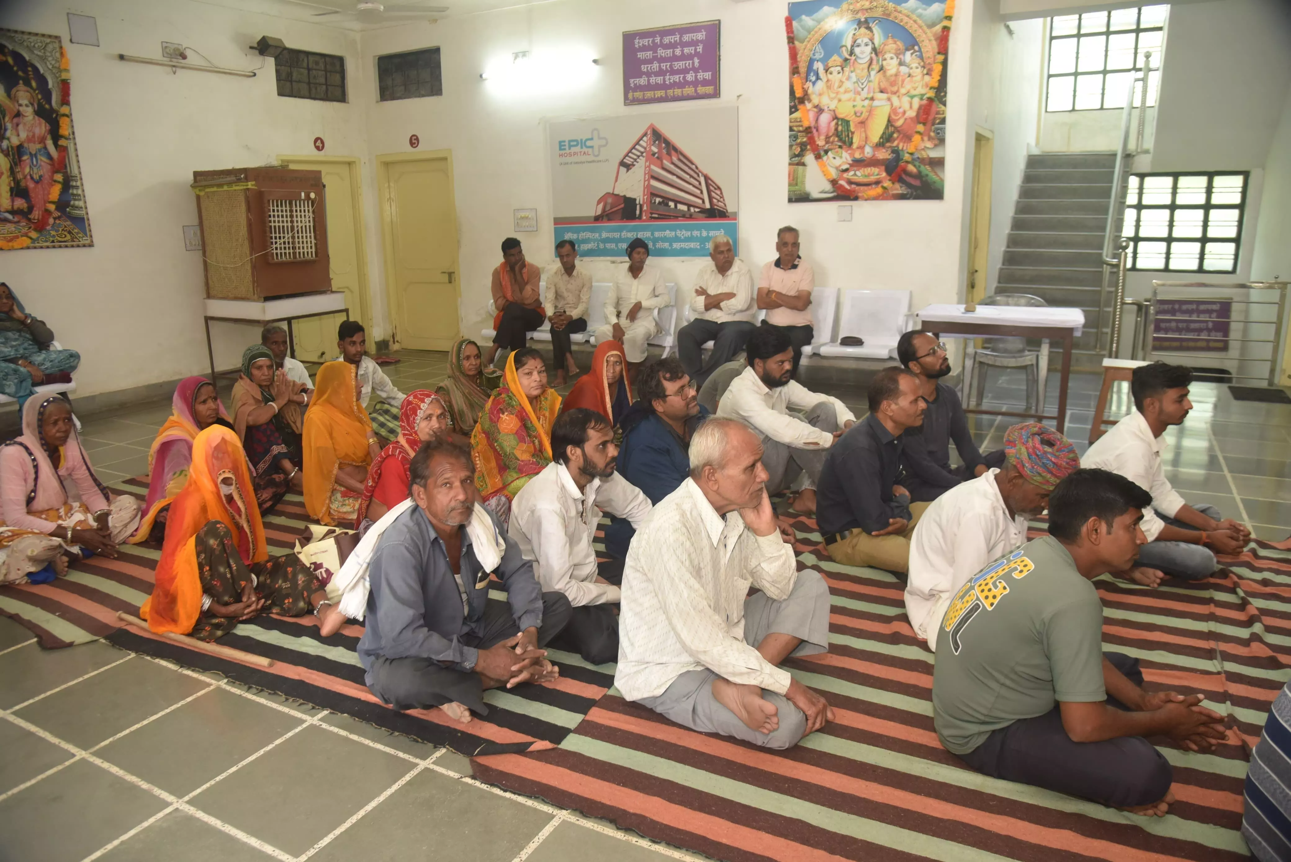 निशुल्क नेत्र जांच मोतियाबिंद ऑपरेशन शिविर में 55 रोगियों को दिया परामर्श निशुल्क नेत्र जांच मोतियाबिंद ऑपरेशन शिविर में 55 रोगियों को दिया परामर्श