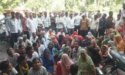 भीलवाड़ा में बाबा रामदेव मंदिर पर अतिक्रमण, स्थानीय निवासियों में रोष भीलवाड़ा में बाबा रामदेव मंदिर पर अतिक्रमण, स्थानीय निवासियों में रोष