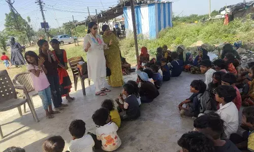 पश्चिमी राजस्थान महिला इकाई ने देव दिवाली पर बच्चों के साथ मनाई खुशियाँ