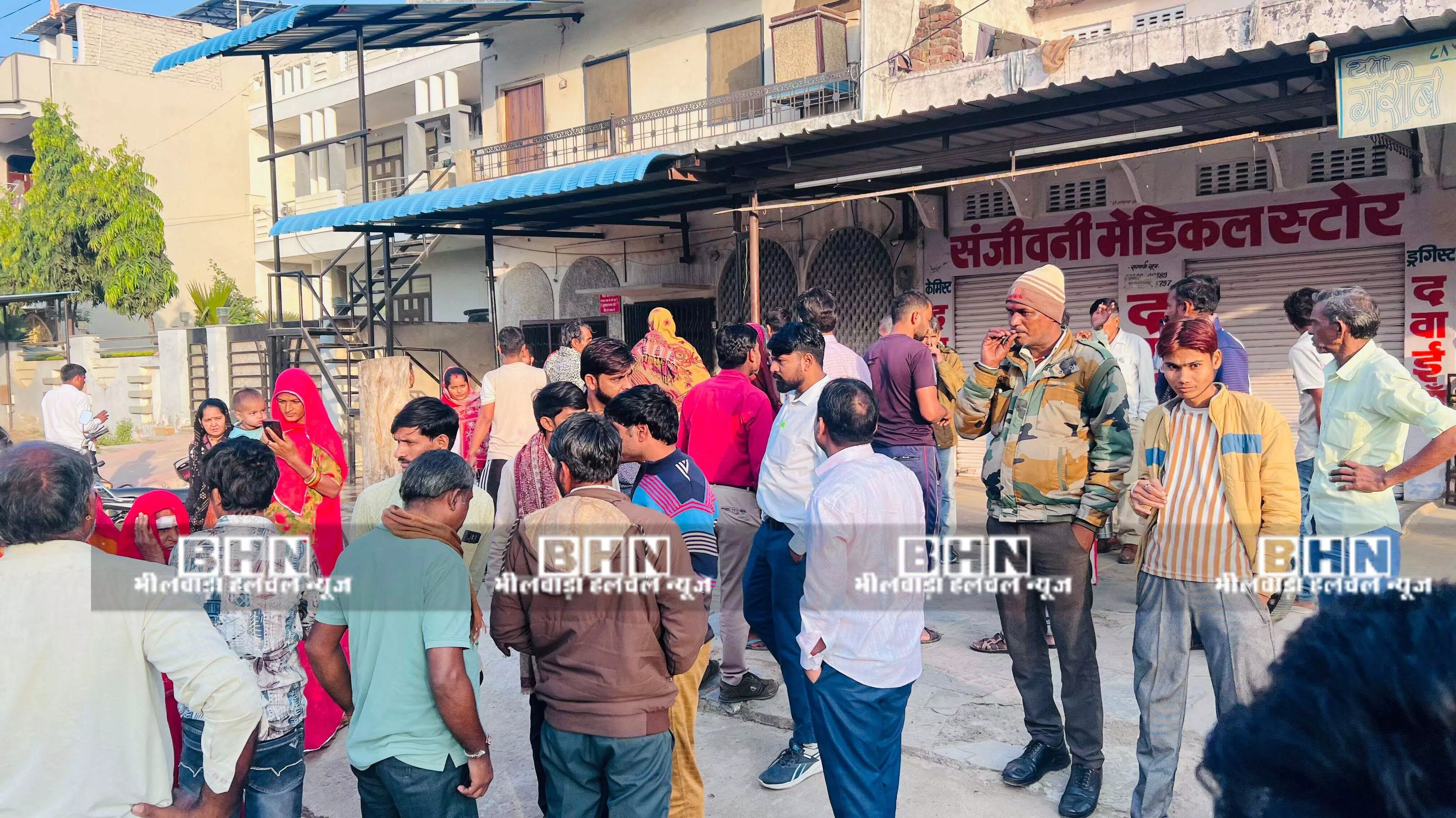 रायला में स्कूली बच्चों की बस से श्रमिकों की बस की टक्कर, बड़ा हादसा टला