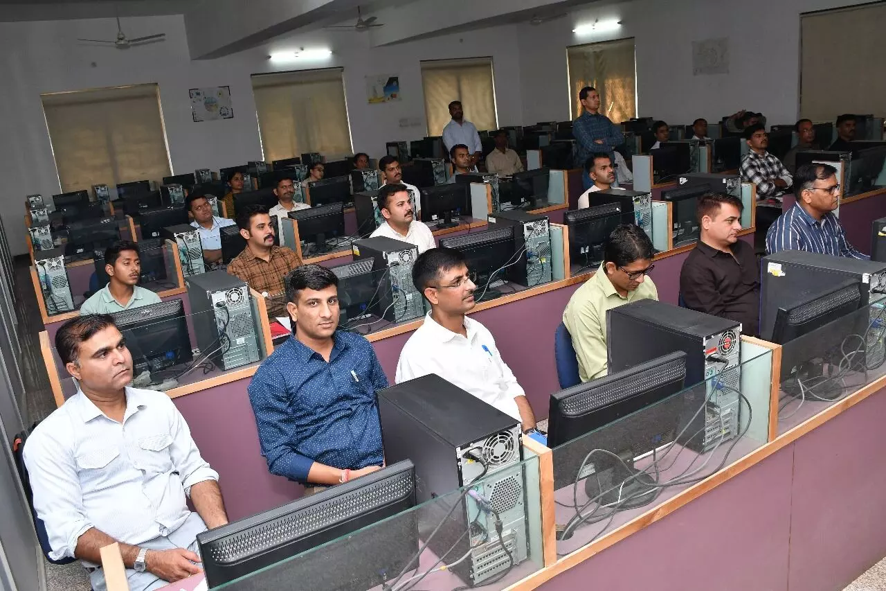 साइबर अपराधों की रोकथाम व जागरूकता पर रेंज स्तरीय कार्यशाला शुरू