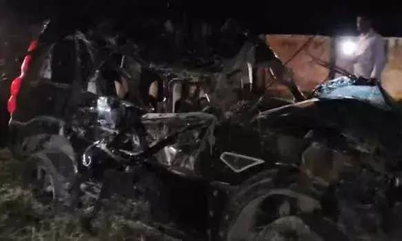 सड़क हादसेे में दो युवकों की हुई मौत, 6 युवक गंभीर रूप से घायल