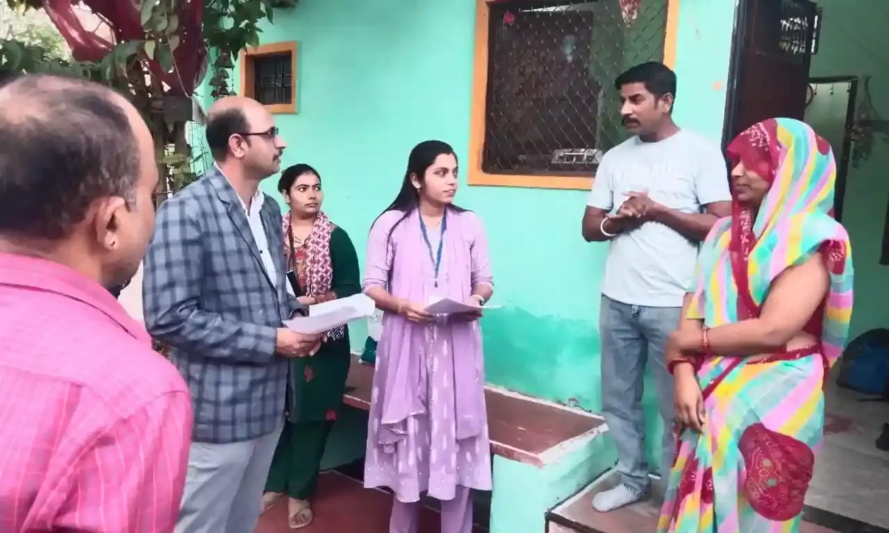 मतदाता सूचियों के विशेष गहन पुनरीक्षण कार्यक्रम की शुरुआत, बीएलओ को मैपिंग तेज करने के निर्देश