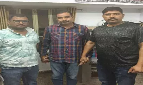 एजीटीएफ का बड़ा वार: तीन साल से फरार ₹20 हजार का इनामी ड्रग तस्कर जयपुर से गिरफ्तार एजीटीएफ का बड़ा वार: तीन साल से फरार ₹20 हजार का इनामी ड्रग तस्कर जयपुर से गिरफ्तार