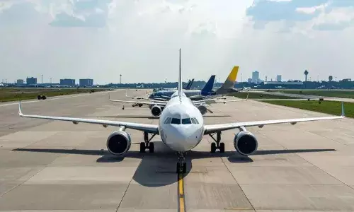 दिल्ली एयरपोर्ट ATC सिस्टम में गड़बड़ी, 800 उड़ानों में देरी; सिस्टम बहाल