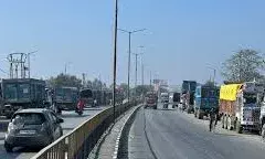 भीलवाड़ा के हाईवे पर मौत की रफ्तार: ओवरलोड, ओवरस्पीड और गलत दिशा के वाहनों से बढ़ा हादसों का खतरा, जिम्मेदार तमाशबीन भीलवाड़ा के हाईवे पर मौत की रफ्तार: ओवरलोड, ओवरस्पीड और गलत दिशा के वाहनों से बढ़ा हादसों का खतरा, जिम्मेदार तमाशबीन