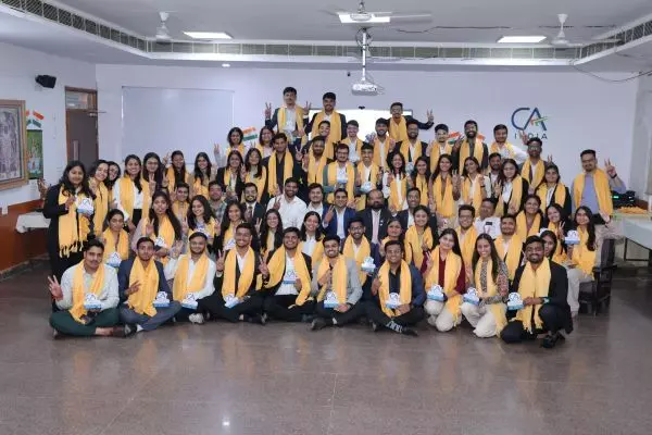 नए सीए के स्वागत में आईसीएआई भीलवाड़ा शाखा में हुआ “हैंड होल्डिंग प्रोग्राम नए सीए के स्वागत में आईसीएआई भीलवाड़ा शाखा में हुआ “हैंड होल्डिंग प्रोग्राम