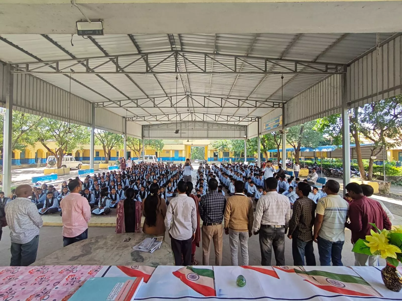 वंदे मातरम के 150 वर्ष पर चिकित्सा संस्थानों में गूंजा राष्ट्रगीत, उमड़ी देशभक्ति की लहर वंदे मातरम के 150 वर्ष पर चिकित्सा संस्थानों में गूंजा राष्ट्रगीत, उमड़ी देशभक्ति की लहर