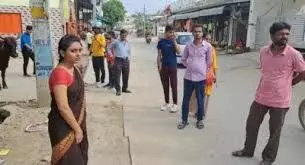 स्कूल में घुसकर   बदमाशों ने   प्रिंसिपल के गले से झपट्टा मारकर लूटी सोने की चेन