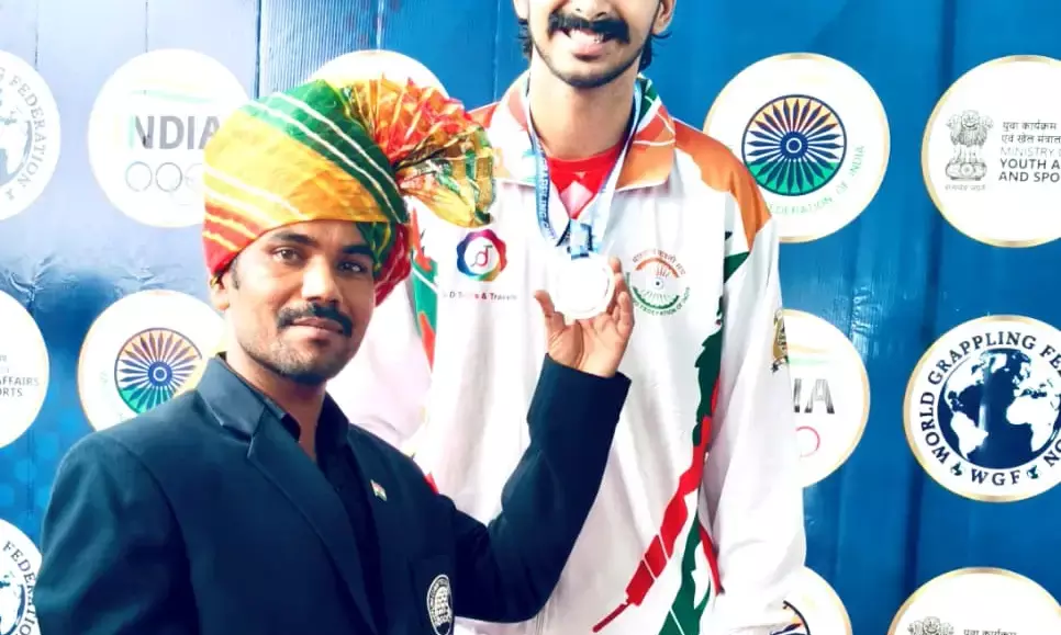 शिवांश गिलरा ने जीता सिल्वर मेडल शिवांश गिलरा ने जीता सिल्वर मेडल