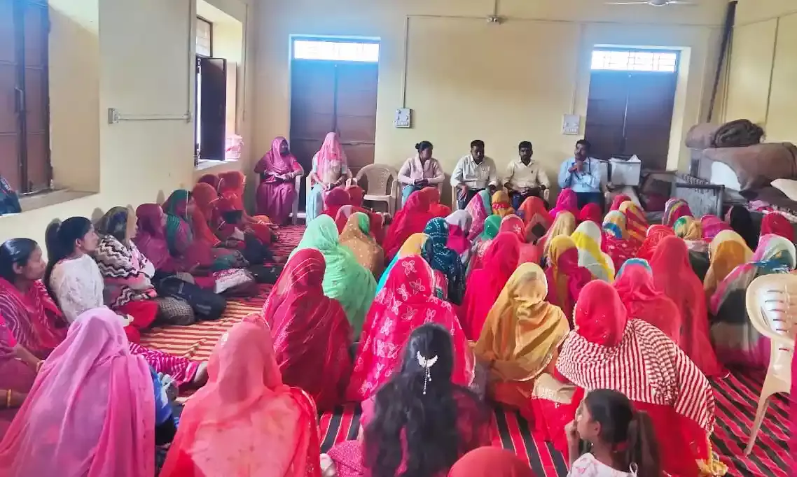 जनजाति गौरव वर्ष अंतर्गत राजीविका द्वारा जागरूकता शिविर आयोजित