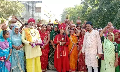 कलश यात्रा का आयोजन संपन्न