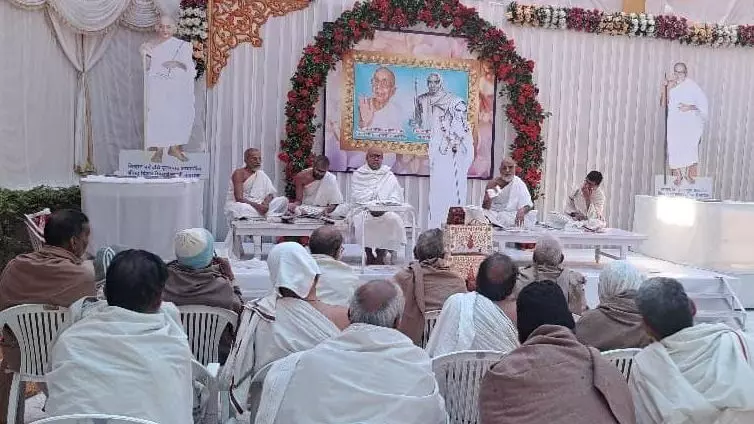 गुरुदेव पंन्यासप्रवर भद्रंकर विजय की 96वीं दीक्षा तिथि मनाई गुरुदेव पंन्यासप्रवर भद्रंकर विजय की 96वीं दीक्षा तिथि मनाई