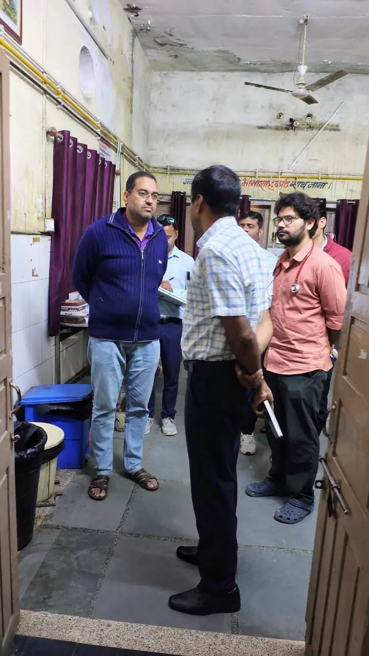 सामुदायिक स्वास्थ्य केंद्र आसींद का निरीक्षण, व्यवस्थाएं सुधारने के निर्देश सामुदायिक स्वास्थ्य केंद्र आसींद का निरीक्षण, व्यवस्थाएं सुधारने के निर्देश