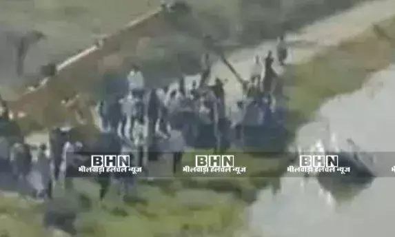 बेकाबू स्कॉर्पियो खारी नदी में गिरी, सवारों की जान बाल-बाल बची