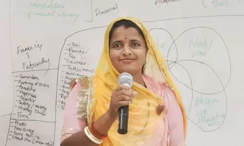 मण्डावर की सरपंच चौहान ने मुंबई में बढ़ाया राजस्थान का गौरव