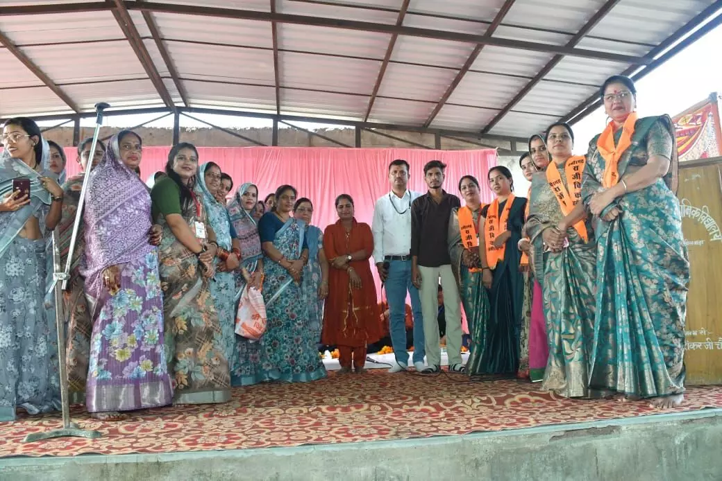 आजीविका विकास परियोजना की आमसभा में 1000 महिलाओं ने लिया भाग