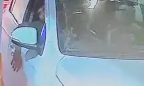 दिल्ली लाल किला धमाका: कार चला रहा था उमर !जैश-ए-मोहम्मद कनेक्शन की जांच दिल्ली लाल किला धमाका: कार चला रहा था उमर !जैश-ए-मोहम्मद कनेक्शन की जांच