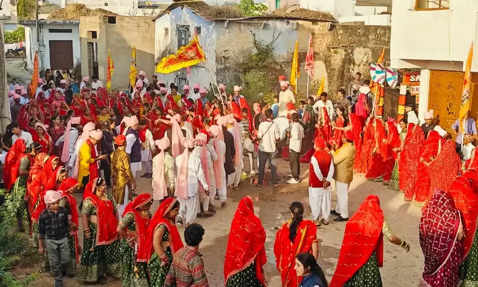 लक्ष्मीनारायण भगवान ठाकुर जी का 13वां भव्य अन्नकूट महोत्सव सम्पन्न, निकली भव्य शोभायात्रा