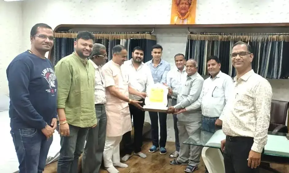 महेश नवमी पर सत्कार ग्रुप का अनोखा उपक्रम, रक्तदान शिविर में बनाया विश्व रिकॉर्ड