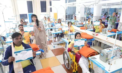 दिव्यांगजनों का 67वां सिलाई प्रशिक्षण बैच सम्पन्न