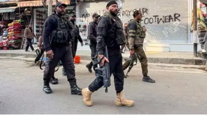 पोस्टरों से खुली जांच की दिशा