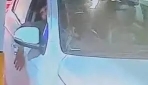 दिल्ली लाल किला धमाका: कार चला रहा था उमर !जैश-ए-मोहम्मद कनेक्शन की जांच दिल्ली लाल किला धमाका: कार चला रहा था उमर !जैश-ए-मोहम्मद कनेक्शन की जांच