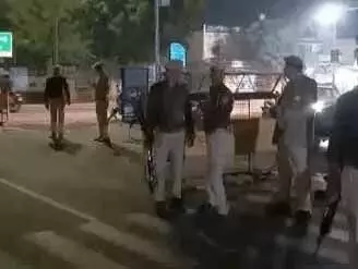 दिल्ली ब्लास्ट के बाद भीलवाड़ा पुलिस हाई अलर्ट पर, ए श्रेणी हथियारबंद नाकाबंदी जारी दिल्ली ब्लास्ट के बाद भीलवाड़ा पुलिस हाई अलर्ट पर, ए श्रेणी हथियारबंद नाकाबंदी जारी