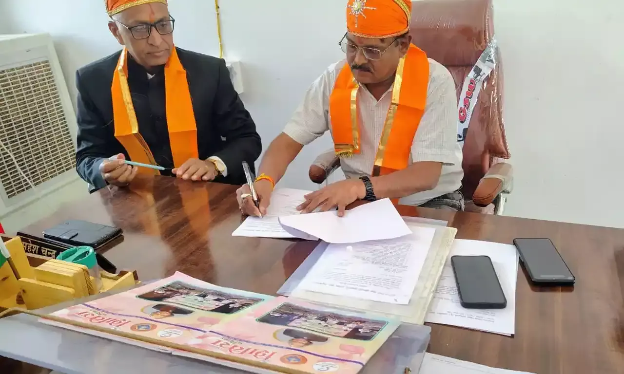 रावल ने संभाला सलूंबर जिला शिक्षा अधिकारी का पद