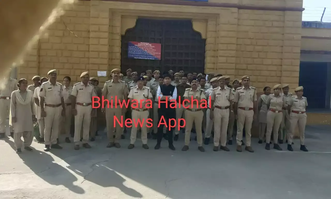 40 मिनिट तक चली जांच, निषिद्ध सामग्री नहीं मिली